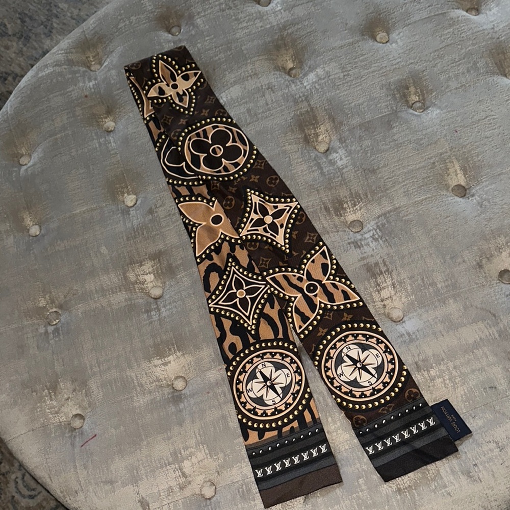 Louis Vuitton World monogram bandeau